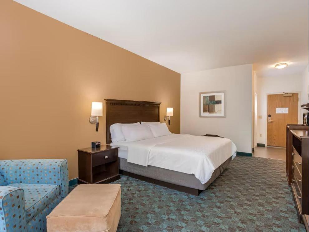 Holiday Inn Express & Suites - Canton By Ihg Eksteriør bilde